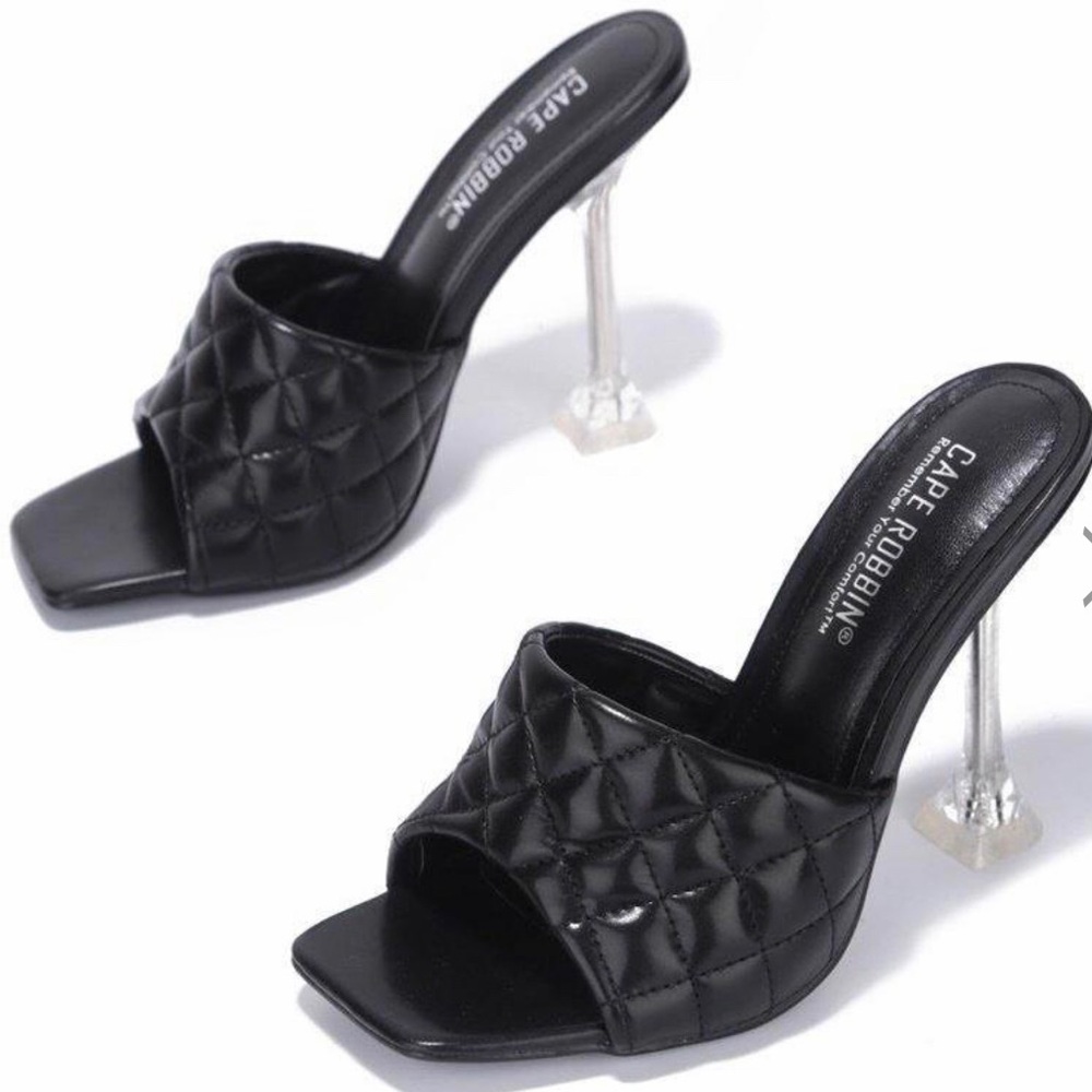 NWB Black mules 🖤